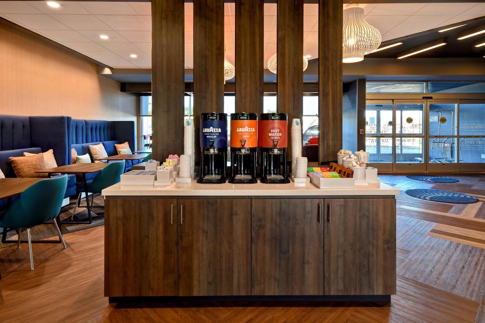 Tru By Hilton Concord, Nh Hotel Buitenkant foto